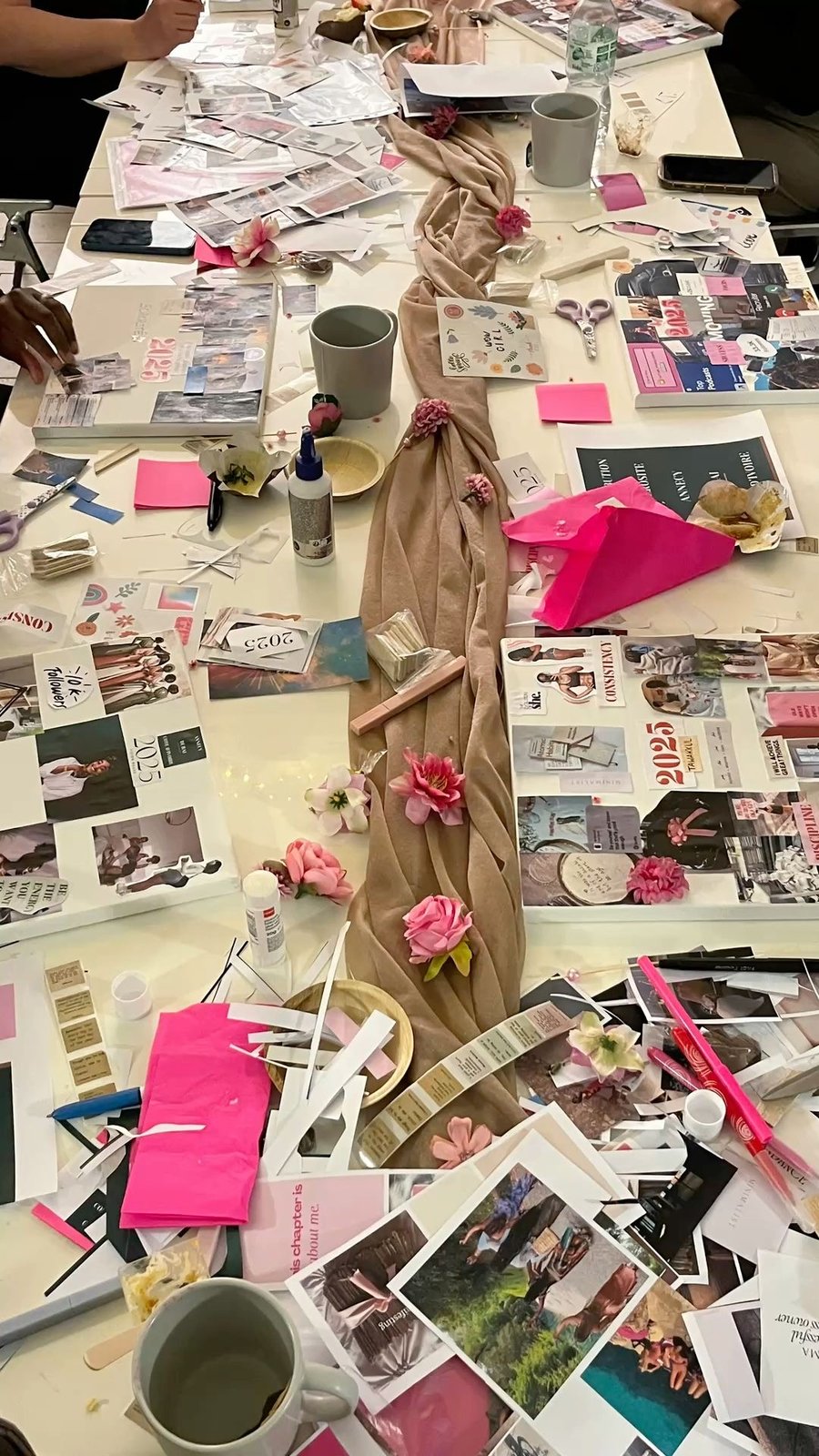 Girls' Nexo: Visionboards & Wine