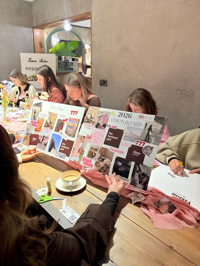 Girls' Nexo: Visionboards & Wine — photo from a past edition 1